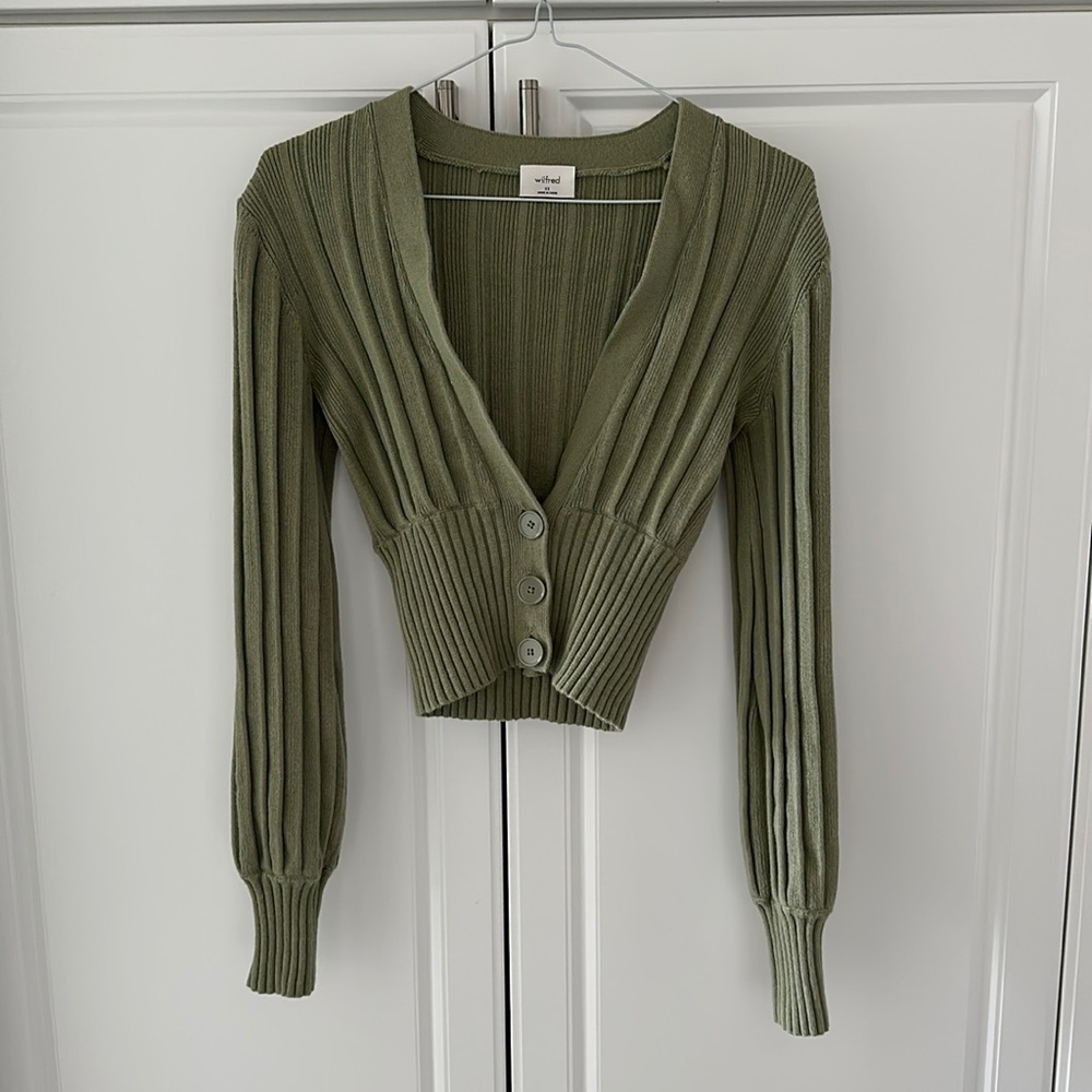Wilfred Avacado green sweater